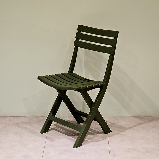 루나체어 PP 야외용 접이식 의자 인테리어 카페 디자인