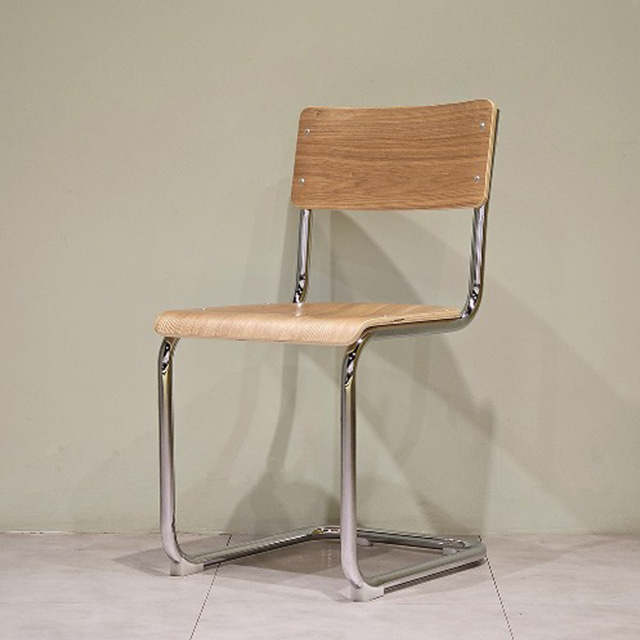 토마스우드체어 합판 철제 우드 의자 인테리어 카페 디자인