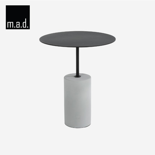 MAD 피어 사이드 테이블 콘크리트 인테리어 카페 디자인
